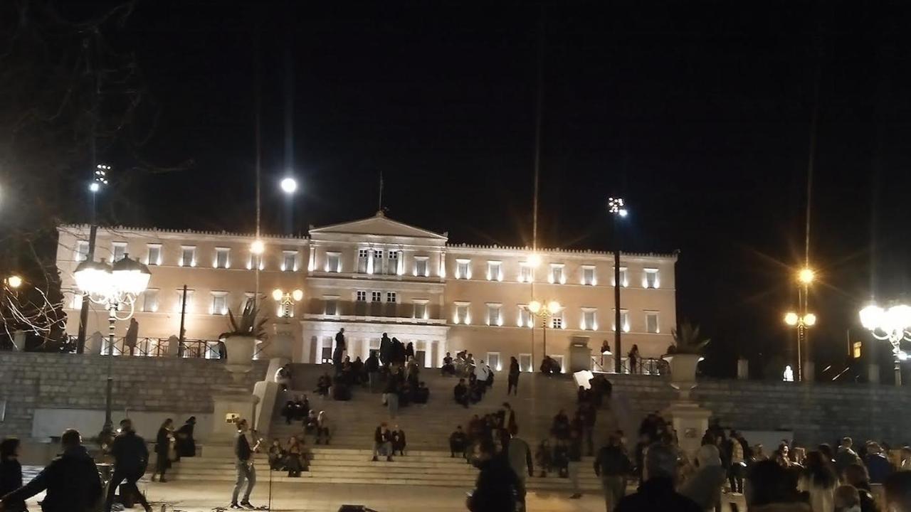 Parthenon And Syntagma Square View Apartment เอเธนส์ ภายนอก รูปภาพ
